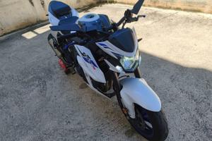Suzuki gsx 750