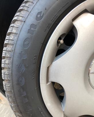 Pneumatici Firestone