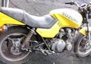 Suzuki 550 katana ricambi