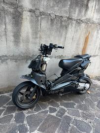 Aprilia SR