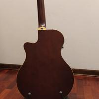 chitarra acustica elettrificata Yamaha apx4