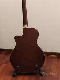 chitarra acustica elettrificata Yamaha apx4