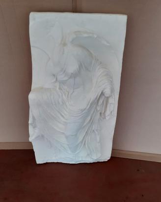 bassorilievo in resina cm. 92x3 h14