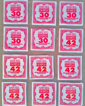 N.12 CORDE ERNIE BALL PER CHITARRA ELETTRICA
