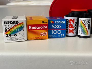 Rullini Macchina Fotografica 35mm Vintage