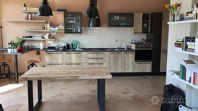 Tavolo Industrial design