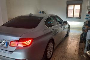 Bmw serie 5 Luxury con 15000 mila km originali 