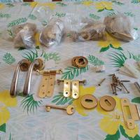 N 5 maniglie cerniere serrature porte 