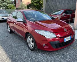 Renault Megane Mégane Coupé 1.5 dCi 110CV EDC GT L