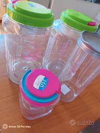 quattro contenitori in plexiglass con coperchio av