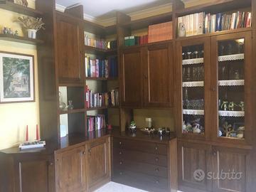 Mobile sala in legno massello