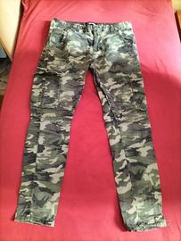 Jeans cargo style militare 