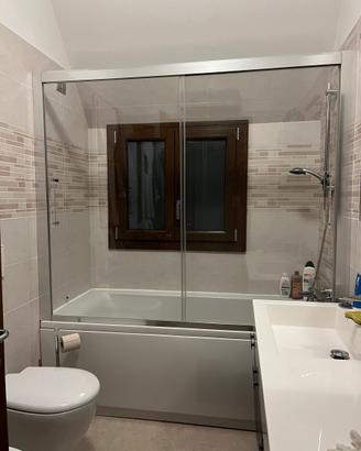 Vasca da bagno + box sopravasca