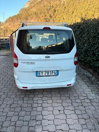 Ford  tourneo