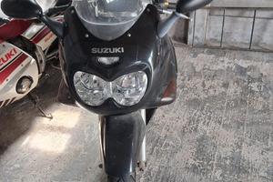 Suzuki GSX 750 F