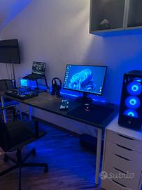 intera postazione da gaming