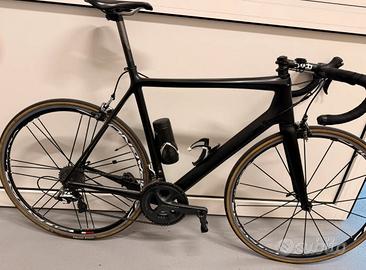 Bici da corsa in carbonio