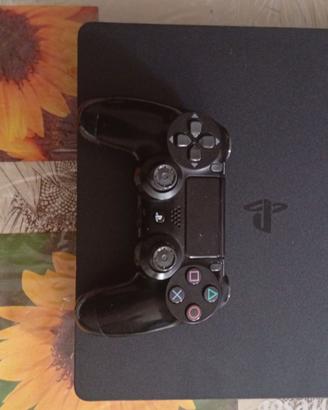 PS4 usata in buone condizioni
