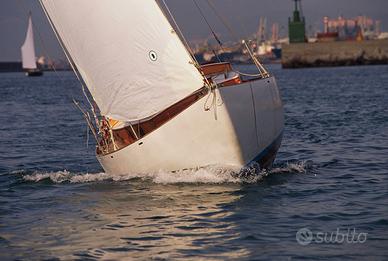 Vendesi barca a vela d'epoca