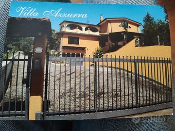 Villa singola con giardino su tre livelli