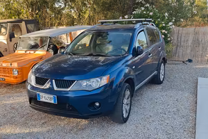 Mitsubishi Outlander 2.2 di-d 7 p.ti DPF ECCELL