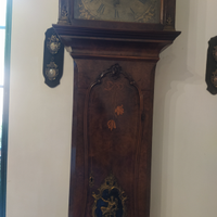 Antico orologio a pendolo