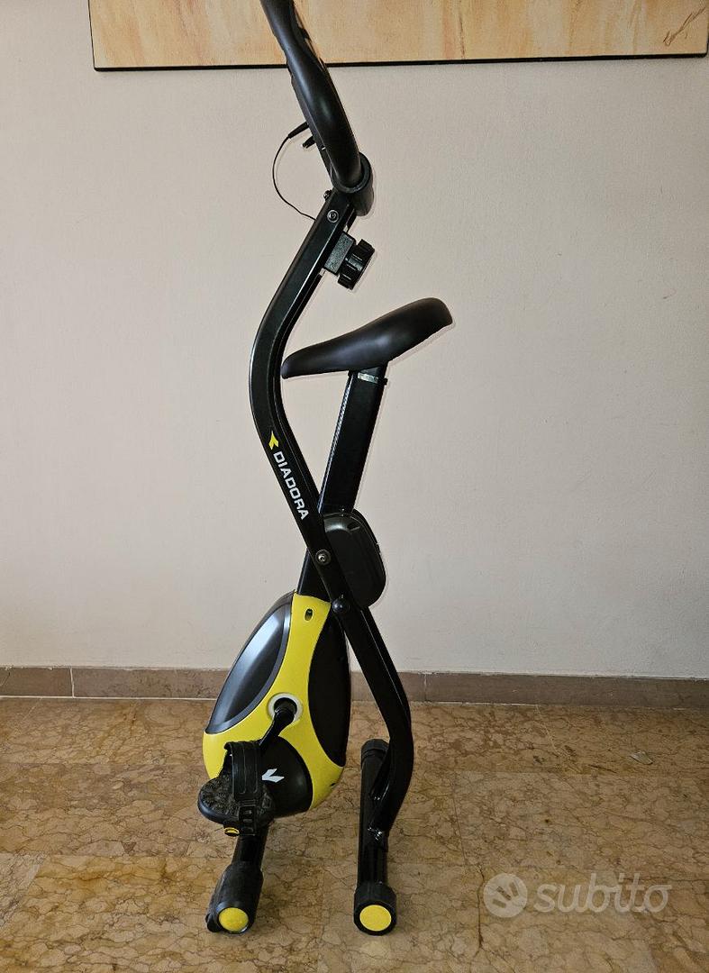 Diadora Cyclette Pieghevole Salvaspazio, Nero Sports In vendita