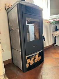 STUFA A LEGNA MCZ 7.5 KW Nuova