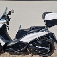 Piaggio Beverly 350