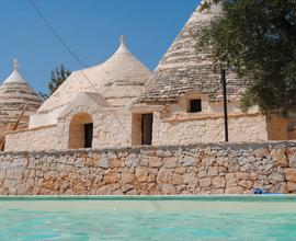 Trulli e trulli con piscina