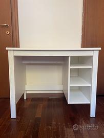 scrivania brusali ikea