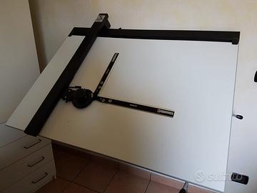 Tavolo da disegno tecnico - Tecnigrafo