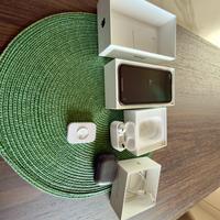 Iphone 11 128gb black + Airpods Pro 1a gen.