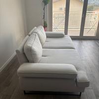 Divano LeComfort modello Luis