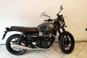 Triumph street twin 900