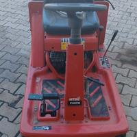 trattorino tagliaerba 