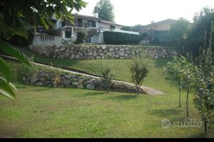 villa singola con giardino in San Daniele