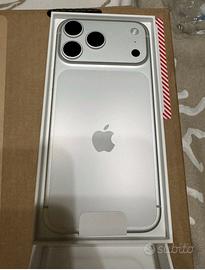 i phone 17 pro max nuovo di pacco 750 euro