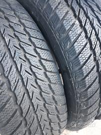 2 pneumatici Hannkoog 60 euro