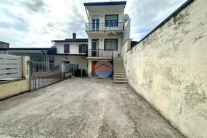 4 LOCALI A CARPENEDOLO