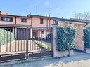 villa-a-schiera-a-vernate