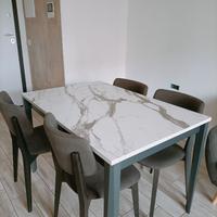 Tavolo Max Home e sedie Connubia