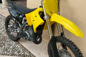 Suzuki rm 125