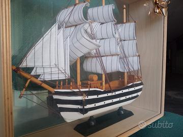 nave Amerigo Vespucci 
