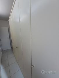 Armadio laccato bianco 6 ante