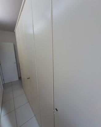Armadio laccato bianco 6 ante