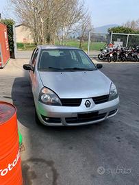 Ricambi Renault Clio Storia 2009 - Veicolo per ric