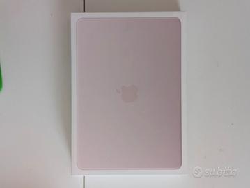 Macbook Neo rosa nuovo 256GB 13”