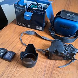 macchina fotografica Panasonic Lumix FZ7 