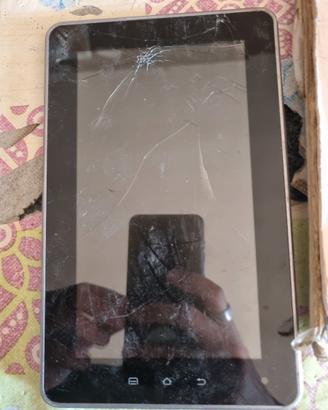 0547-Tablet MediaCom SmartPad 711i 4GB